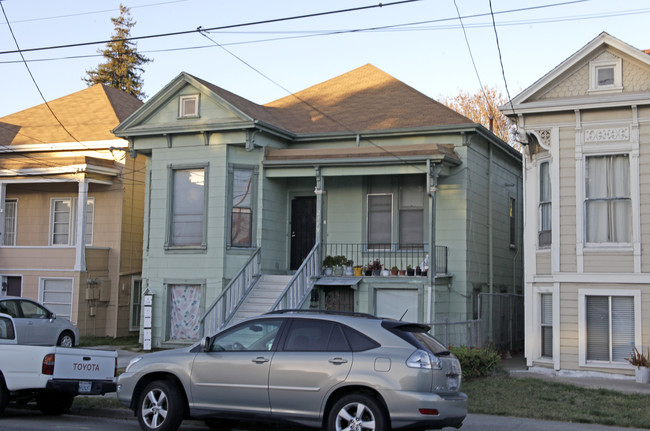 2117 Lincoln Ave in Alameda, CA - Building Photo - Building Photo