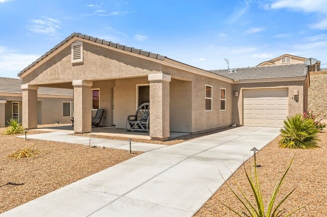 2631 Bear Mountain Lp in Bullhead City, AZ - Building Photo - Building Photo