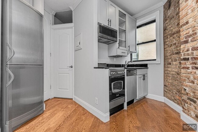 property at 232 Elizabeth St