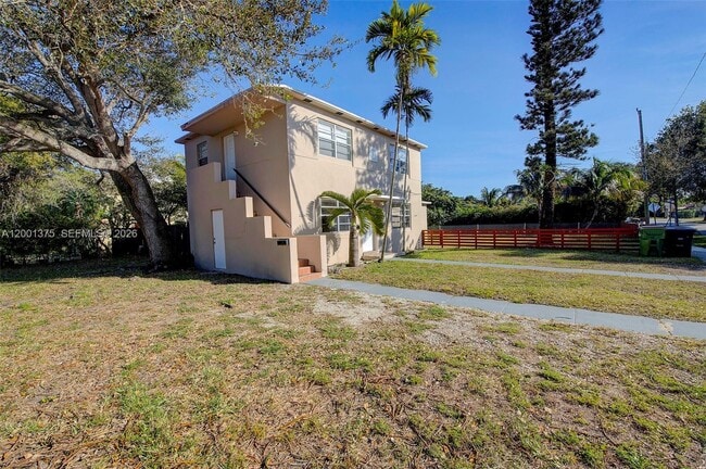 12247 NE 9th Ave in North Miami, FL - Building Photo - Building Photo