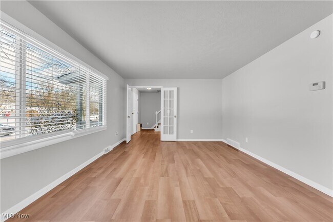 property at 3884 Skyview Dr