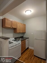 833 W Wolfram St, Unit 3 in Chicago, IL - Building Photo - Building Photo