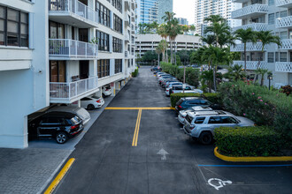 Brickell Shores Condominium in Miami, FL - Building Photo - Building Photo