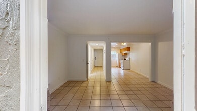 18233 Happy Ln in Sonoma, CA - Building Photo - Building Photo