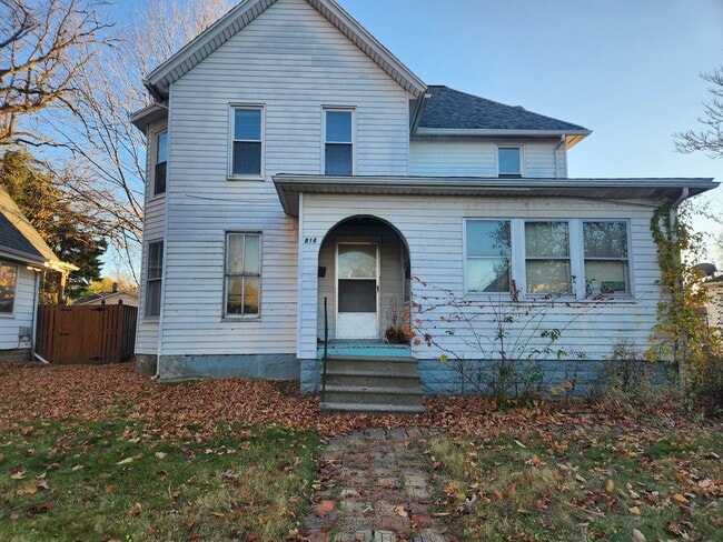 property at 916 12th Ave