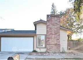 1972 Las Coches Way in Sacramento, CA - Building Photo