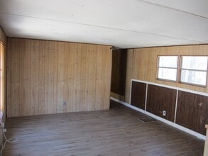 1306 Avenue E in Huntsville, TX - Building Photo - Building Photo