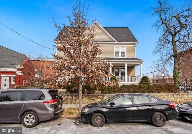 property at 837 Shepherd St NW