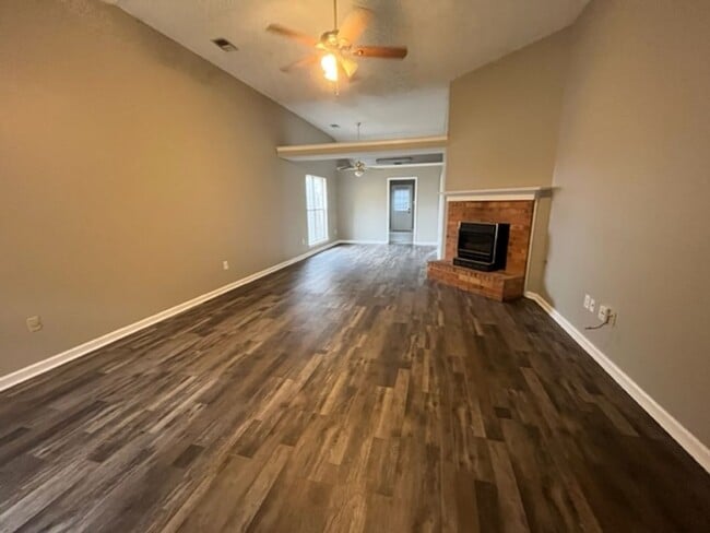 5619 Kaitlyn Dr E in Walls, MS - Building Photo - Building Photo