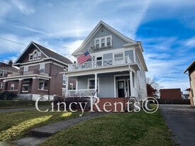 2217 Feldman Ave, Unit 3 in Cincinnati, OH - Building Photo