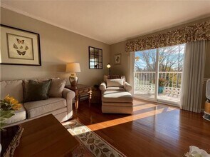 41 Bullocks Point Ave in East Providence, RI - Building Photo - Building Photo