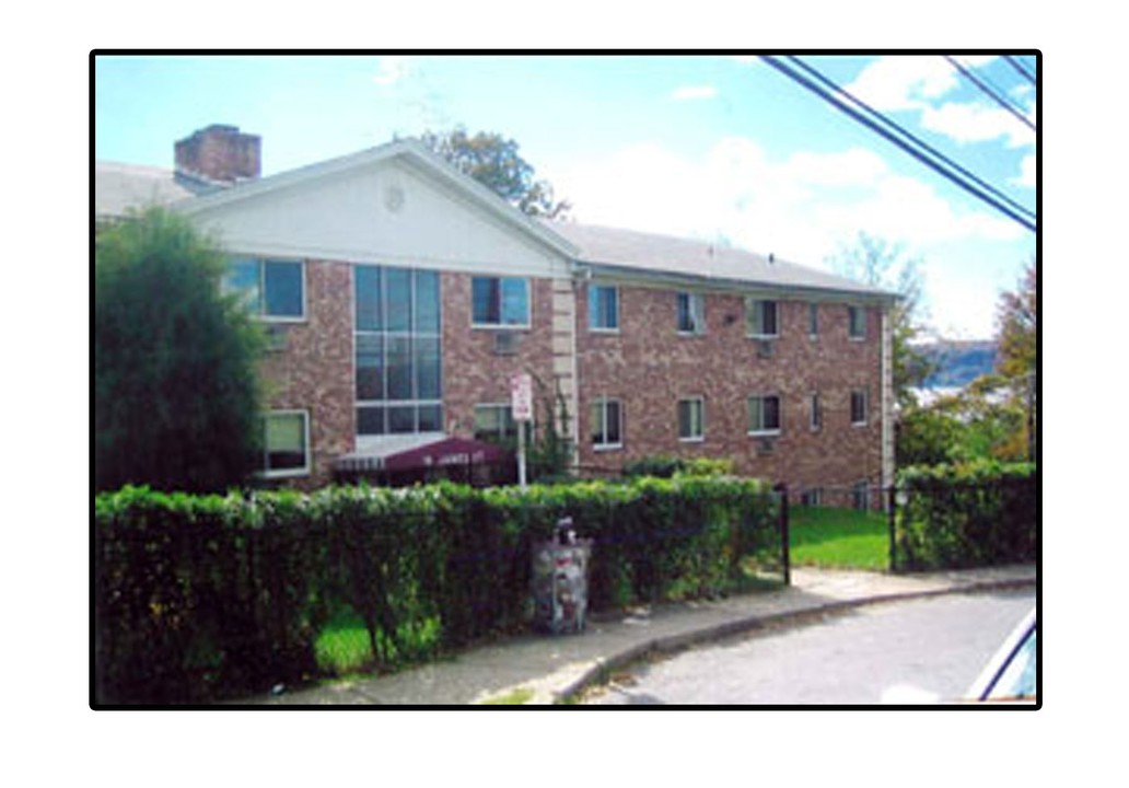 15 James St in Ossining, NY - Building Photo