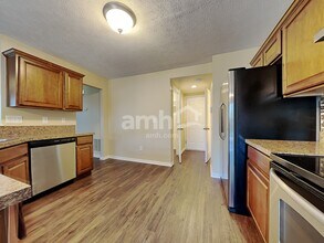 355 Hennepin Dr in Maineville, OH - Building Photo - Building Photo