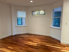 94 Walnut St in Montclair, NJ - Building Photo - Building Photo