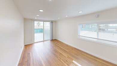 1478 Seacoast Dr in Imperial Beach, CA - Building Photo - Building Photo