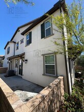 45684 Corte Lindo in Temecula, CA - Building Photo - Building Photo
