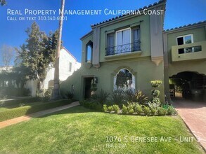 1076 S Genesee Ave in Los Angeles, CA - Building Photo - Building Photo