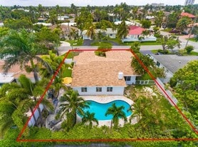 2784 NE 30th St in Lighthouse Point, FL - Building Photo