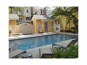 2377 Vintage Dr in Lighthouse Point, FL - Building Photo - Building Photo