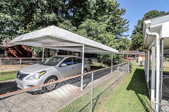 1301 W Thomas St in Rocky Mount, NC - Building Photo - Building Photo