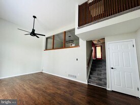 137 Krista Ct in Chalfont, PA - Building Photo