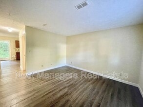 5842 Aftonshire Dr in Fayetteville, NC - Building Photo - Building Photo
