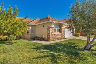 575 Chesterfield Cir in San Marcos, CA - Building Photo - Building Photo