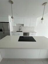 10101 E Bay Harbor Dr, Unit # 201 in Bay Harbor Islands, FL - Building Photo - Building Photo