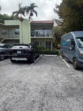 520 NE 38th St in Miami, FL - Building Photo - Building Photo
