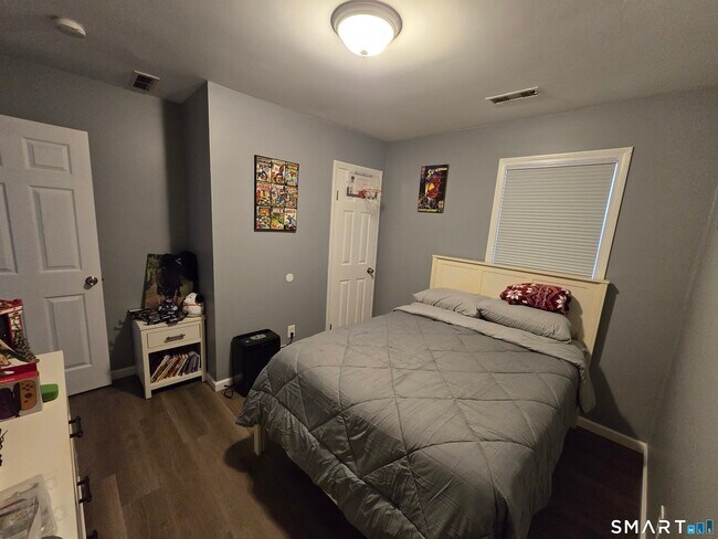 90 Bond St in Hartford, CT - Building Photo - Building Photo