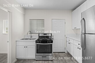 5431 Mary Ln Dr in San Diego, CA - Building Photo - Building Photo