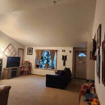 1846 Labona Dr in Eugene, OR - Building Photo