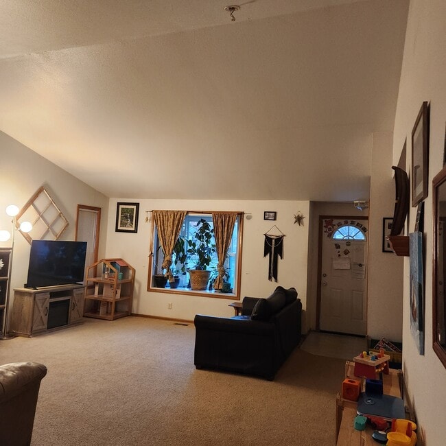 property at 1846 Labona Dr