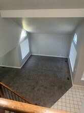 9228 S Stone Point Pl in Sandy, UT - Building Photo - Building Photo