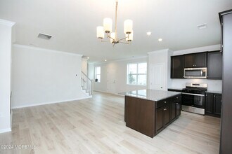 70 Chapel Ln in Wall Township, NJ - Building Photo - Building Photo