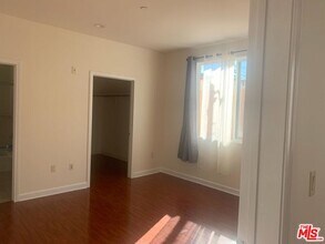 1412 S Sherbourne Dr-Unit -102 in Los Angeles, CA - Building Photo - Building Photo