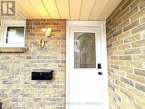 9 Truro Crescent in Toronto, ON - Building Photo - Building Photo