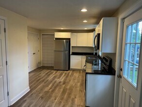 6 Fitzgerald Ave in Plymouth, MA - Building Photo - Building Photo