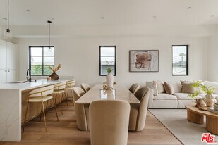 1954 S Garth Ave in Los Angeles, CA - Building Photo