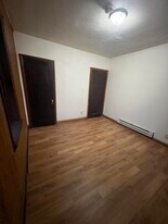 4901 S Packard Ave in Cudahy, WI - Building Photo