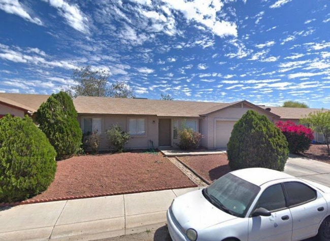 property at 4537 Flintlock Dr