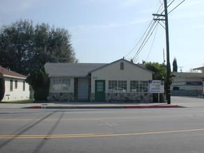 112 E Duarte Rd in Arcadia, CA - Building Photo - Building Photo