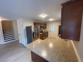 1572 Heron Ln in Lexington, KY - Building Photo - Building Photo