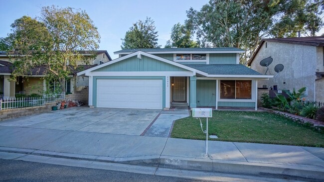 21912 Peppercorn Dr