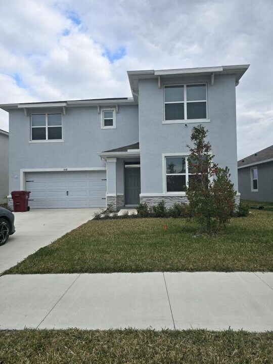 3418 Grassy Knl in Plant City, FL - Building Photo