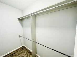 3911 Valeria St, Unit 6 in Edinburg, TX - Building Photo - Building Photo