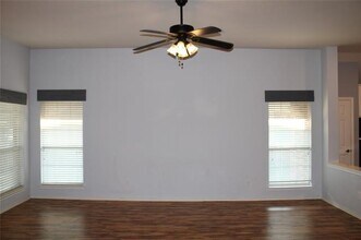 10212 Red Bluff Ln in Fort Worth, TX - Building Photo - Building Photo