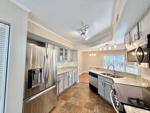 7704 Falcon Rest Cir in Raleigh, NC - Building Photo - Building Photo