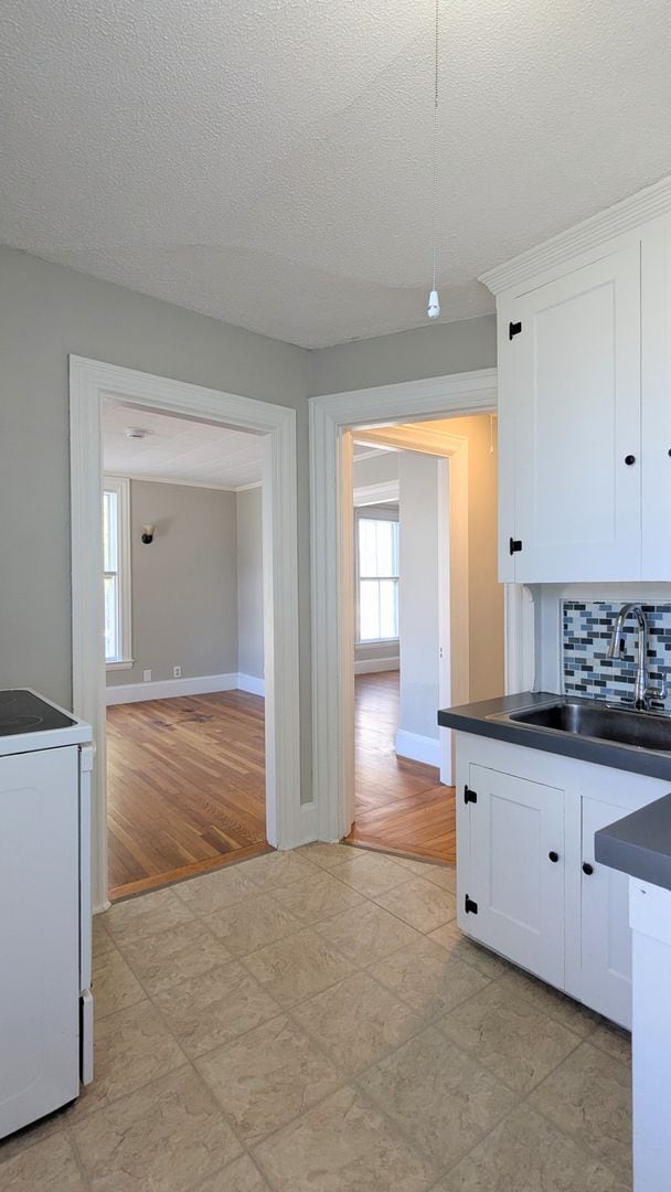 24 Pleasant St in Waterville, ME - Building Photo - Building Photo