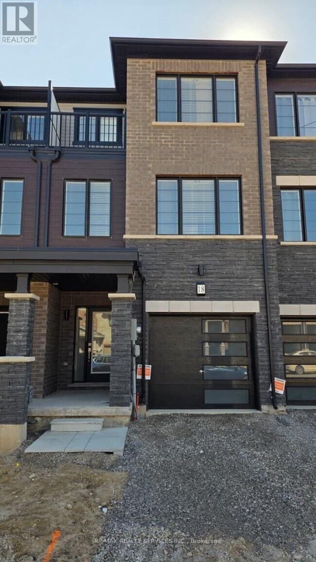 property at 18 Hine Rd